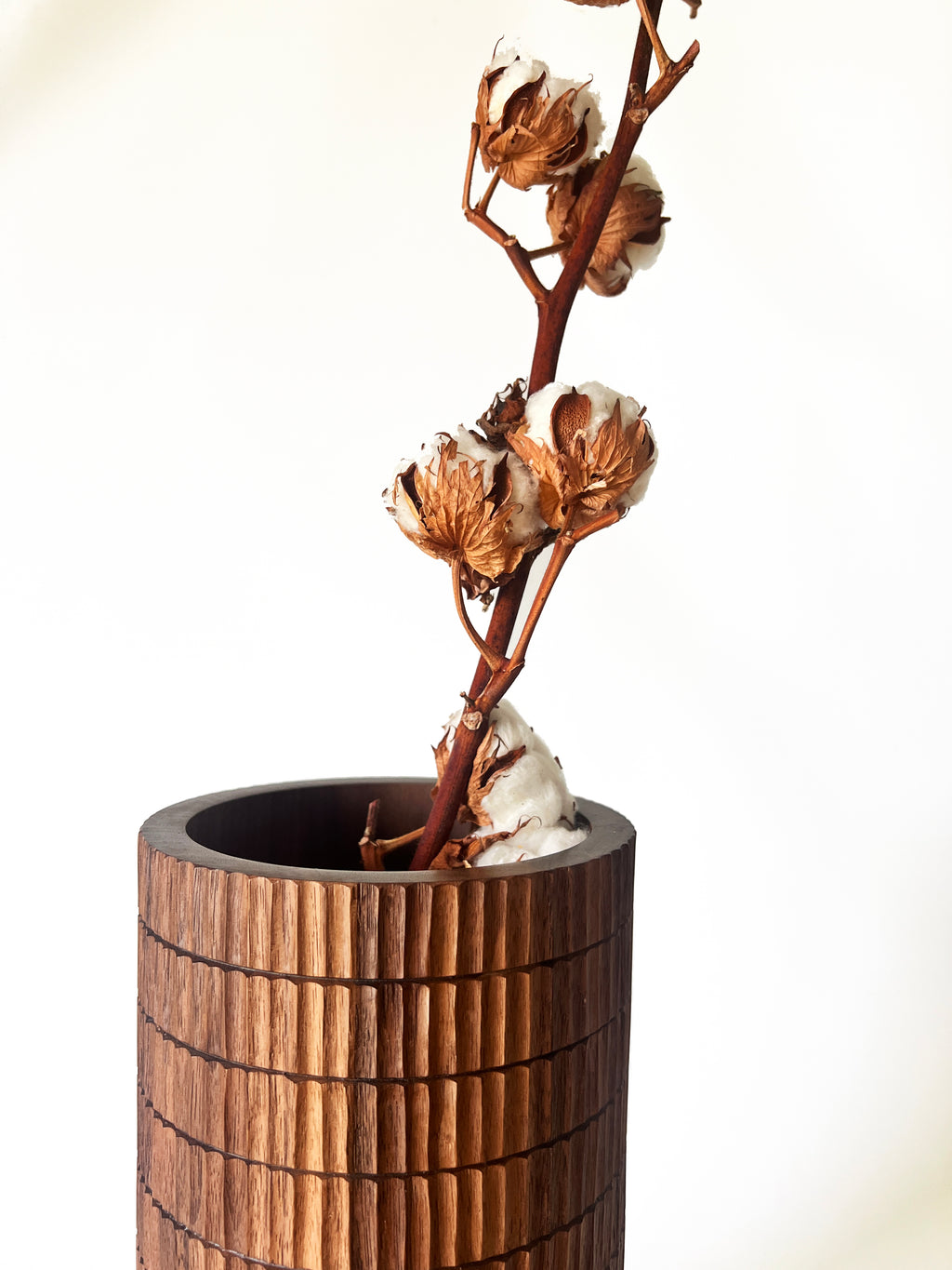 Nini Walnut Vase