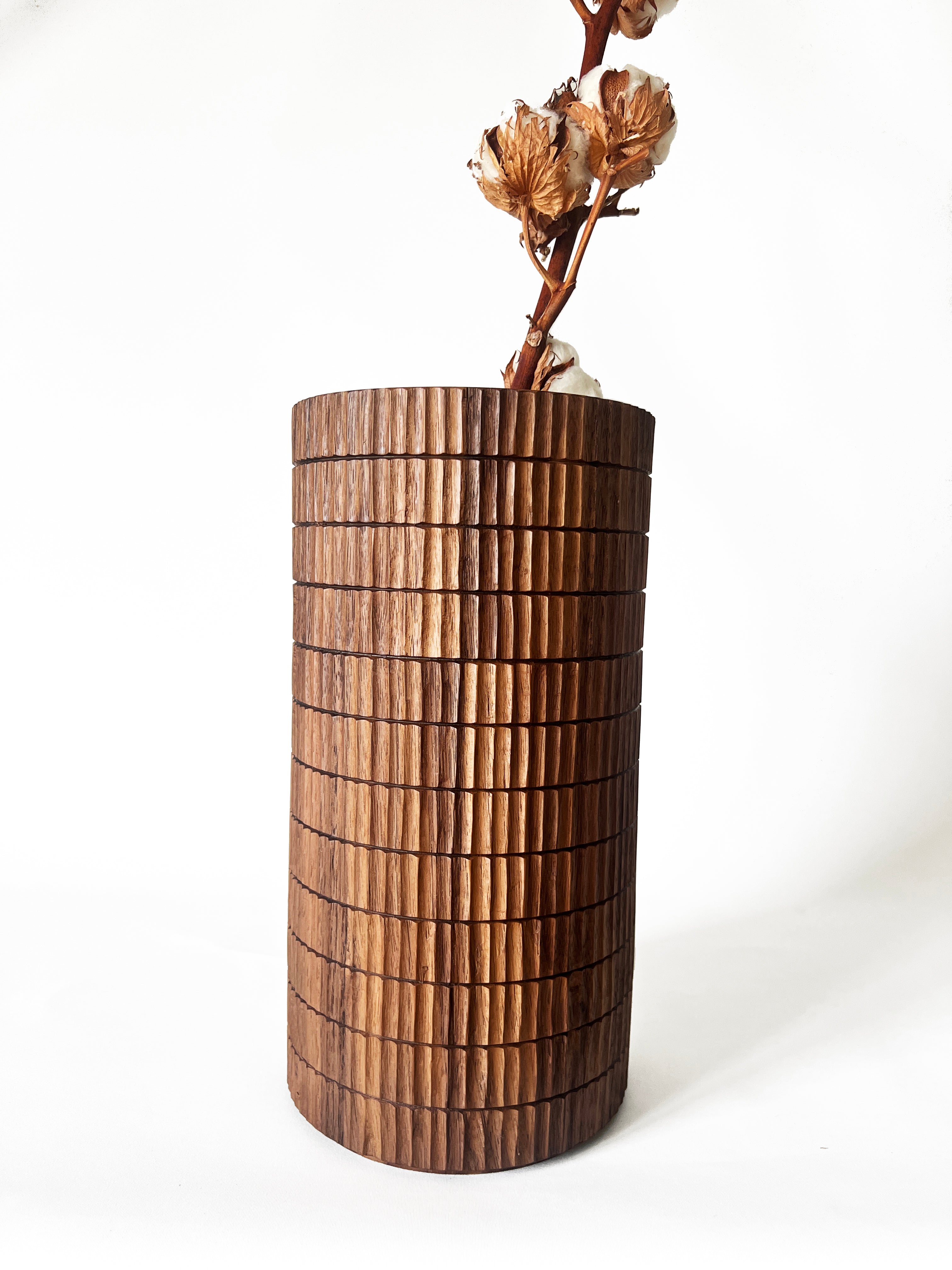 Nini Walnut Vase